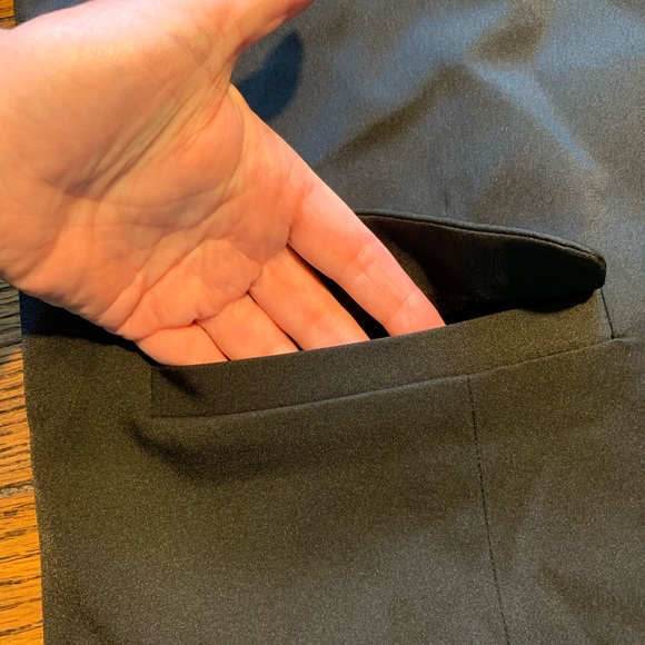 Boston Bruins Women's Black Blazer with Logo - Picture 4 of 14